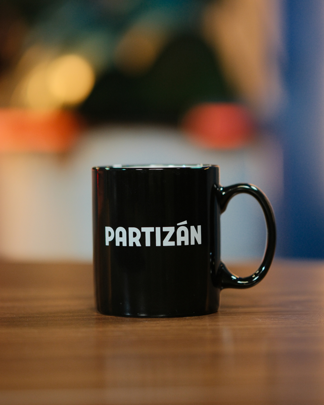 Partizános bögre