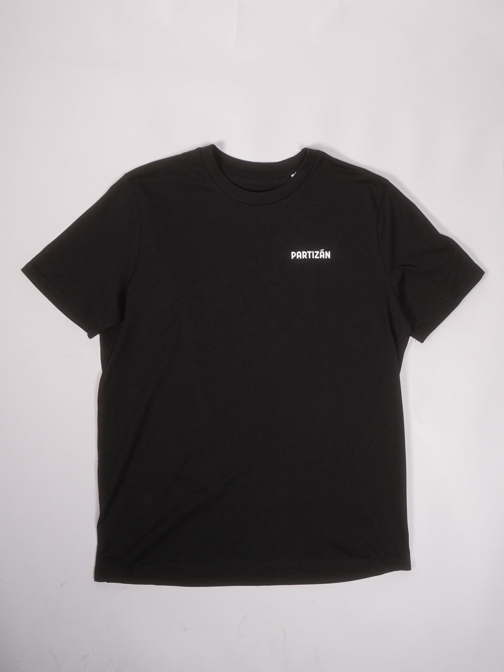 Kiváncsi, kritikus, közösségi póló